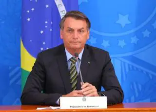 Governadores são exterminadores de emprego, diz Bolsonaro