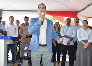 Governo da Bahia entrega viaturas e anuncia novos investimentos em Teixeira de Freitas