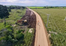 Governo da Bahia inicia pavimentação de estrada que liga Ibirapuã a Vila Portela e Vila Juazeiro