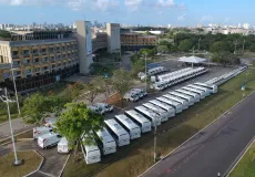 Governo do Estado anuncia novos investimentos na saúde regional e entrega 85 veículos durante o 2º Fórum dos Consórcios