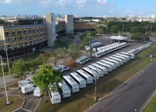 Governo do Estado anuncia novos investimentos na saúde regional e entrega 85 veículos durante o 2º Fórum dos Consórcios