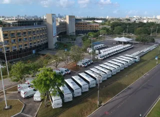 Governo do Estado anuncia novos investimentos na saúde regional e entrega 85 veículos durante o 2º Fórum dos Consórcios