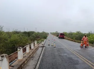 Governo do Estado monitora municípios e rodovias atingidos por fortes chuvas na Bahia