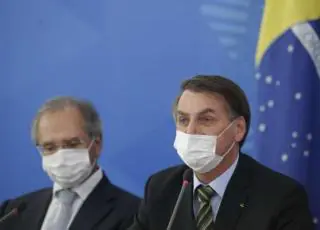 Governo propõe redução da jornada de trabalho e do salário em 50%