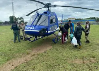 Governo reforça equipes para prestar socorro às vítimas das enchentes e promete doação de máquinas ao Consórcio Construir