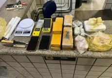 Grande quantidade de drogas é apreendida pela polícia em Teixeira de Freitas