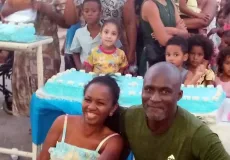 Gratidão que se multiplica: moradora de Alcobaça celebra vida e solidariedade com festa para crianças