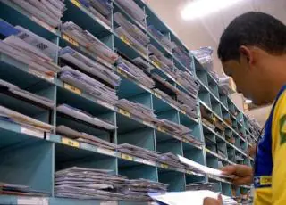 Greve dos Correios é suspensa em todo país e serviços são retomados