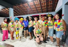 Grupo da melhor idade de Itabuna escolhe Nova Viçosa para celebrar o Carnaval com alegria e amizade