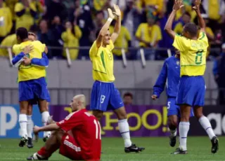 Há 16 anos, Brasil bateu turcos e foi à final da Copa pela última vez