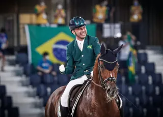 Hipismo paralímpico: Rodolpho Riskalla é prata em competição no Catar