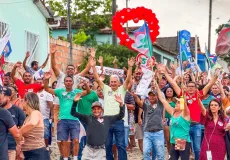 Histórico: com 70,28% Medeiros Neto reelege ao 5° mandato o seu filho, Beto Pinto