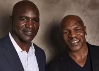 Holyfield confirma que negocia com Tyson terceira luta entre eles