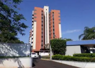 Homem atira na cabeça da noiva e se mata em seguida