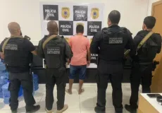 Homem com mandado por homicídio é preso durante ação conjunta em Arraial d’Ajuda