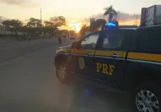 Homem compra veículo com registro de roubo e acaba detido pela PRF em Eunápolis
