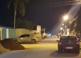 Pai e filho são baleados durante briga com ciganos em Itamaraju. Pai morreu no hospital