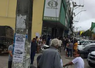 Homem é baleado dentro de loja no centro de Teixeira de Freitas