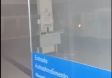 Homem é detido após atear fogo em caixa eletrônico de agência da CEF em Itamaraju