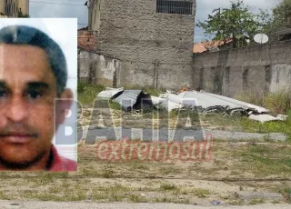 Homem é encontrado morto nos fundos de igreja em Teixeira de Freitas