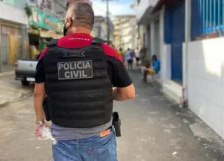 Homem é flagrado mantendo companheira em cárcere privado