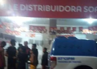 Homem é morto a tiros dentro de bar em Teixeira de Freitas