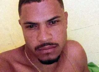 Homem é morto a tiros dentro de casa em Itanhém