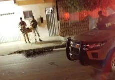 Homem é morto a tiros em via pública no bairro Juca Rosa, em Eunápolis