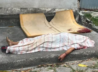 Homem é morto a tiros próximo ao Mercadão no centro de Teixeira de Freitas