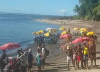 Homem é morto com dez tiros em barraca de praia de Ilhéus