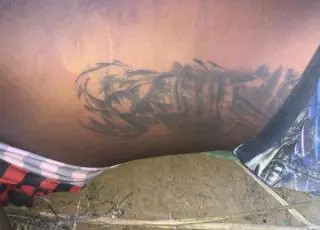 Homem é morto com dois tiros dentro de casa em Itamaraju