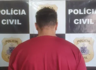 Homem é preso após investigação revelar série de fraudes em negociações de automóveis em Eunápolis