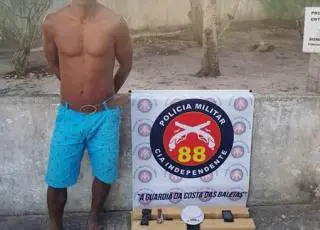 Homem é preso com 10 quilos de maconha e espingarda em Cumuruxatiba