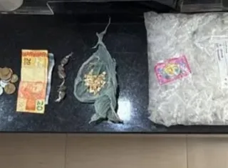 Homem é preso com drogas após tentativa de fuga no bairro Moisés Reis, em Eunápolis