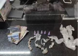 Homem é preso e drogas são apreendidas por Policiais da 7ª CIPM em Eunápolis