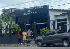 Homem é preso e menor apreendido por tráfico de drogas em Itamaraju