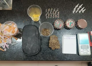Homem é preso em Itapebi por tráfico de drogas, jogos de azar e corrupção ativa