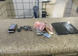 Homem é preso no centro de Teixeira de Freitas por tráfico de drogas