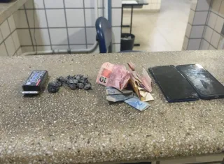 Homem é preso no centro de Teixeira de Freitas por tráfico de drogas