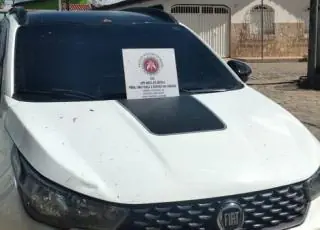 Homem é preso pela CAEMA com carro roubado e simulacro de arma de fogo em Itanhém