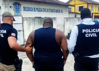 Homem é preso pela PC por porte ilegal de arma de fogo, em Mucuri