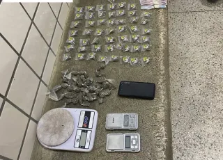 Homem é preso pela PM com quase 2 kg de drogas em Teixeira de Freitas