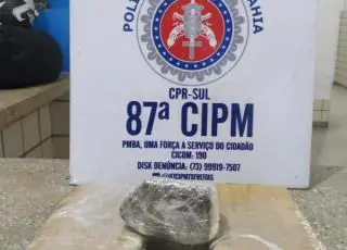 Homem é preso pela PM com quase um quilo de maconha em Teixeira de Freitas