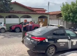 Homem é preso por descumprir medidas protetivas e perseguir ex-companheira em Eunápolis