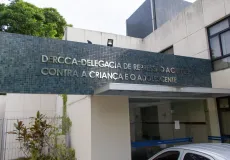 Homem é preso por manter menina de 12 anos em cárcere privado, na Bahia