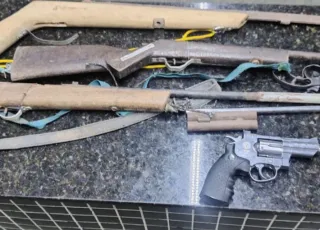 Homem é preso por violência doméstica e posse ilegal de armas de fogo em Jucuruçu