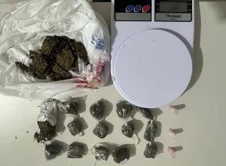 Homem foge para área de mata e abandona sacola com drogas em Itabatã