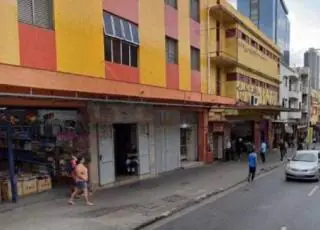 Homem gasta com prostitutas e faz B.O para esconder da mulher