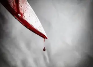 Homem morre após ser esfaqueado por amigo enquanto dormia