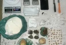 Homem preso com cocaína, crack e maconha em Teixeira de Freitas diz que recebia R$ 2,5 mil para guardar drogas